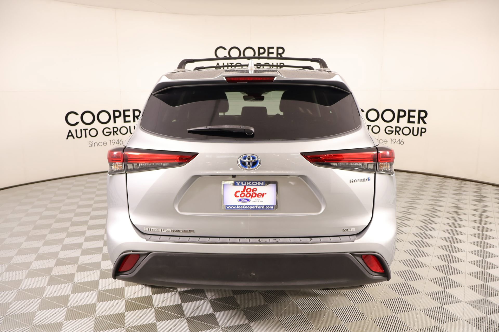 Used 2023 Toyota Highlander XLE FWD image 23