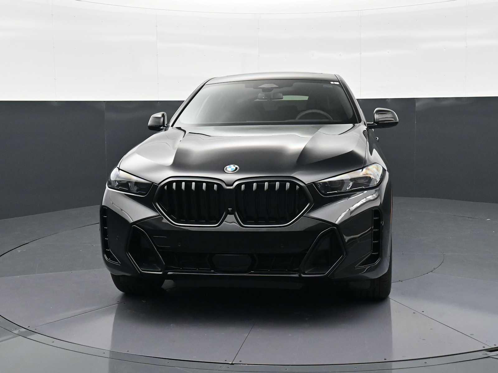 New 2026 BMW X6 xDrive40i w/ Executive Package AWD/4WD image 2