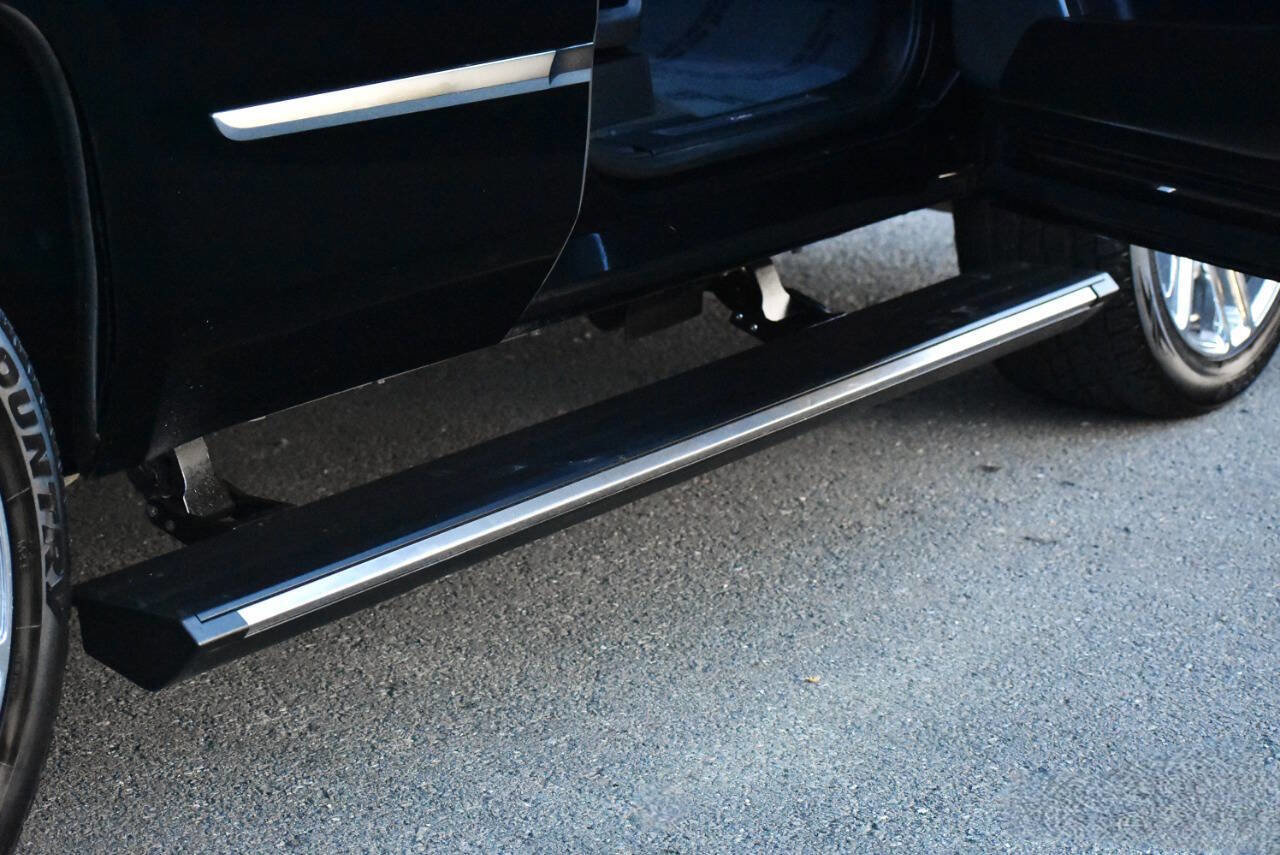 Used 2015 Cadillac Escalade Premium image 14