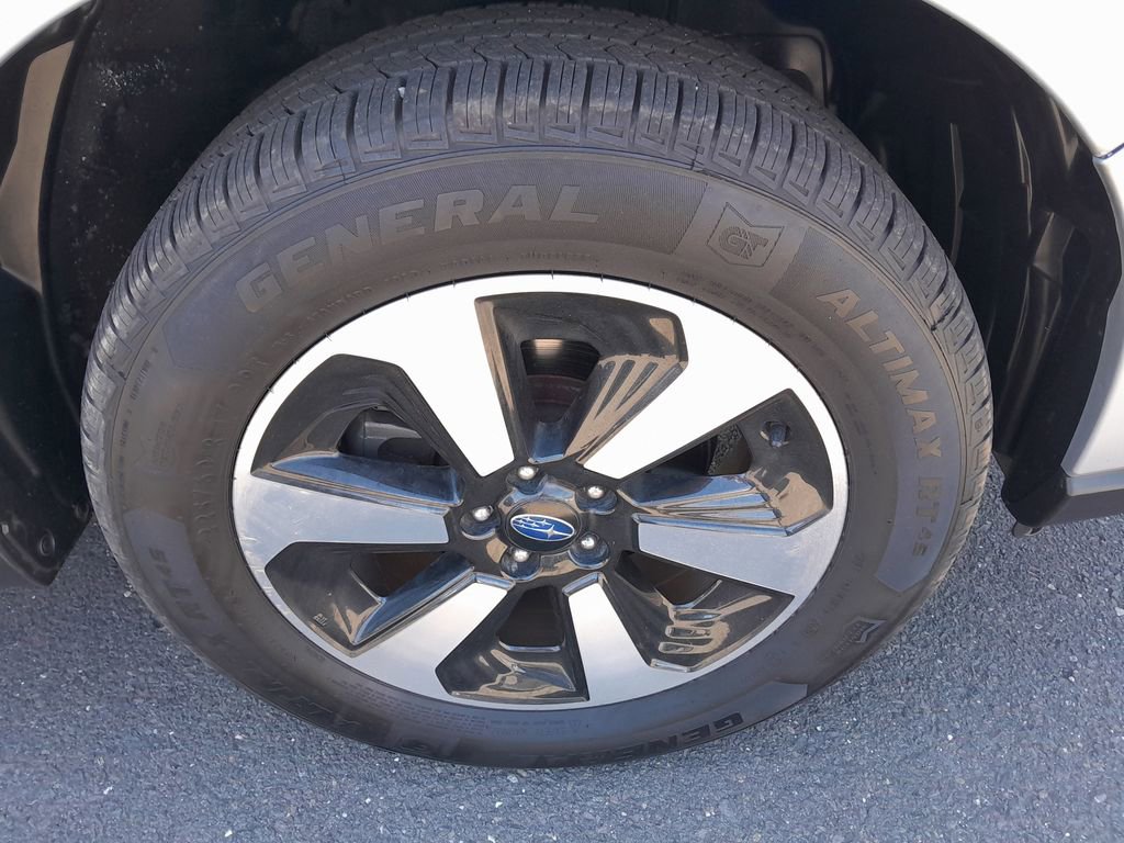 Used 2017 Subaru Forester 2.5i w/ Alloy Wheel Package AWD/4WD image 40