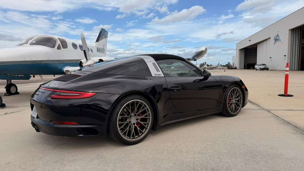 Used 2017 Porsche 911 Targa 4S image 11