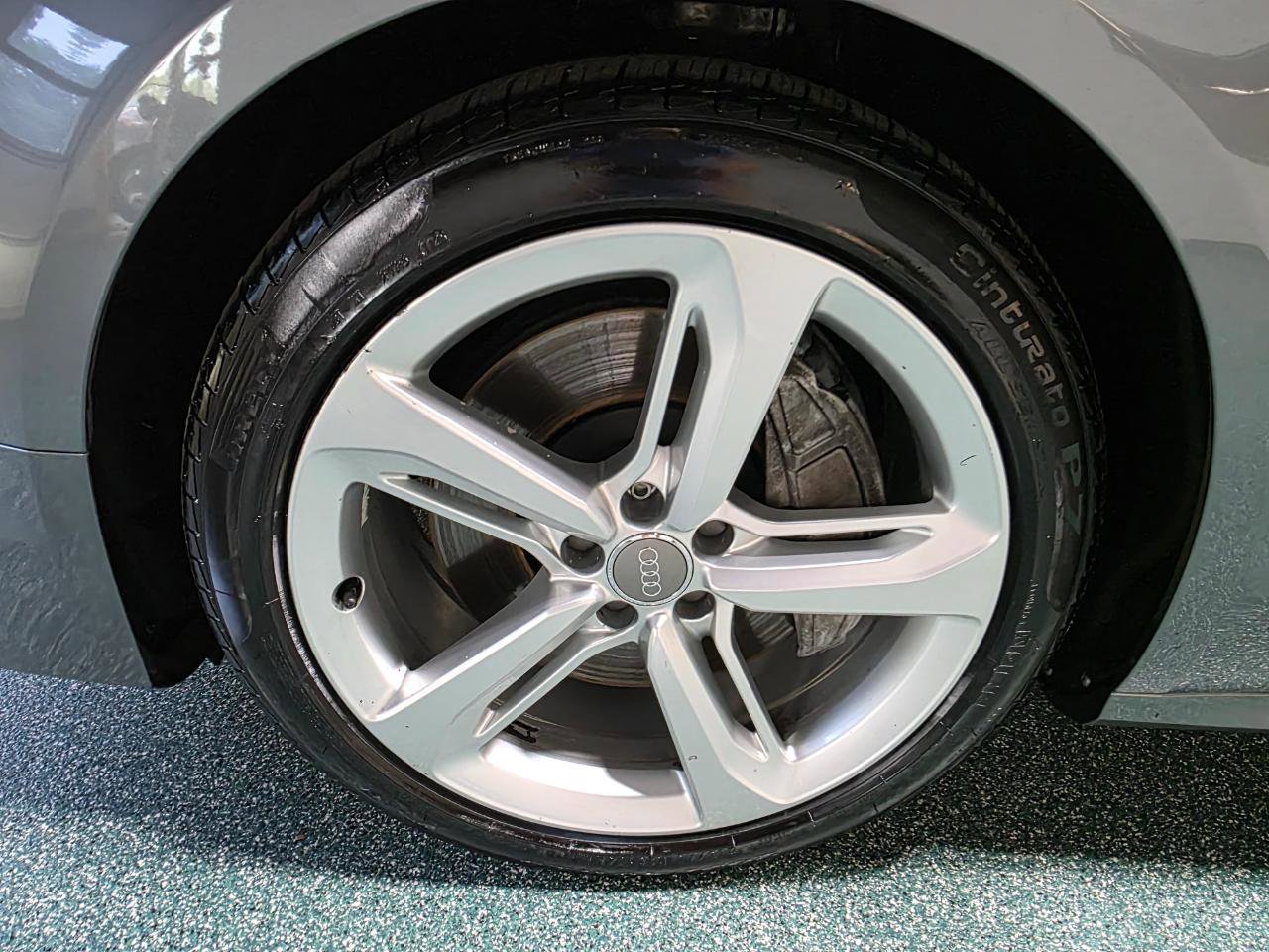 Used 2018 Audi A8 L 4.0T w/ Executive Package image 12