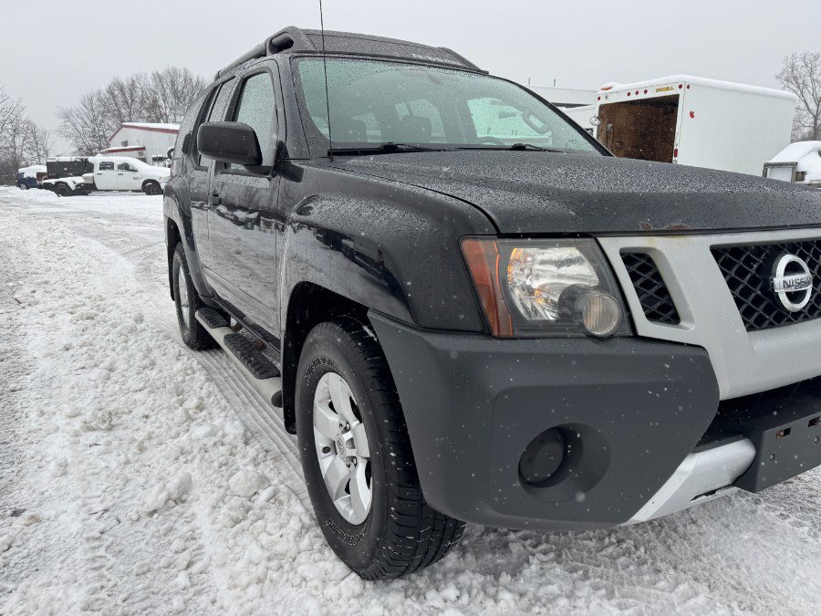 Used 2013 Nissan Xterra 4WD image 12