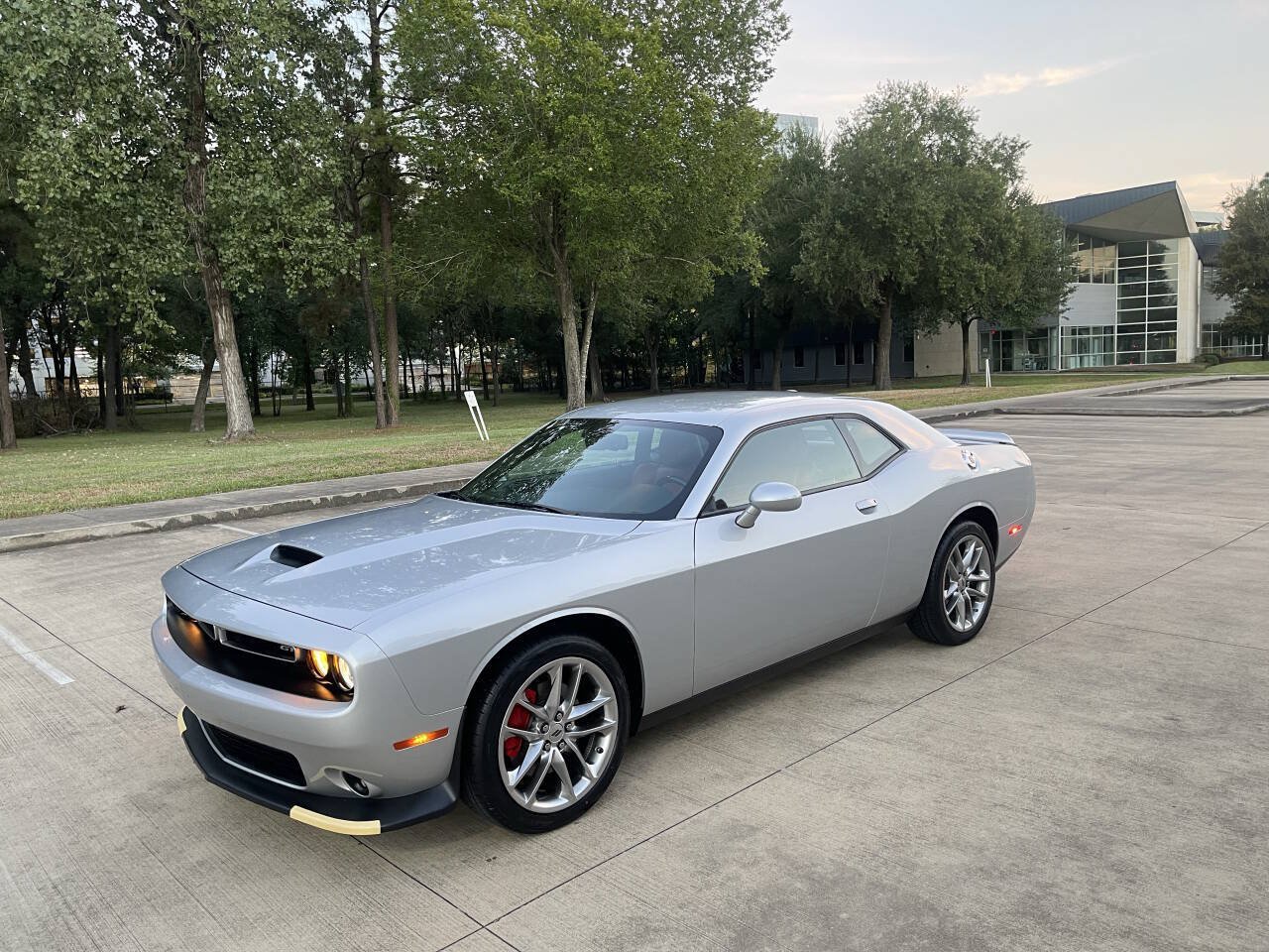 Used 2022 Dodge Challenger GT AWD/4WD image 1