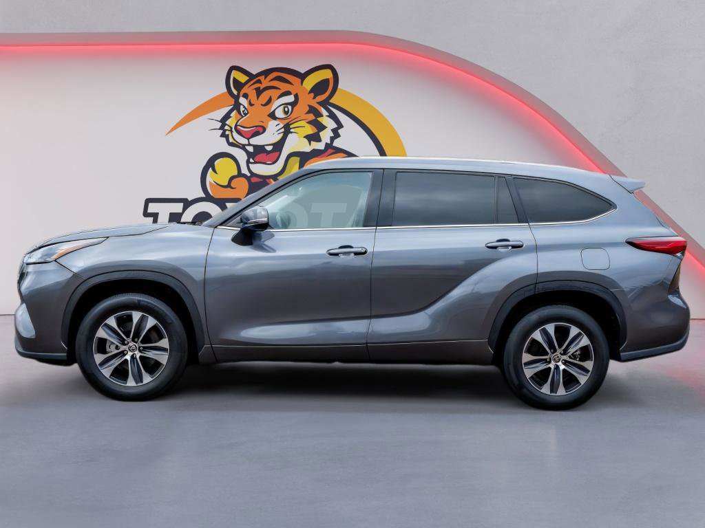 Used 2022 Toyota Highlander XLE image 8