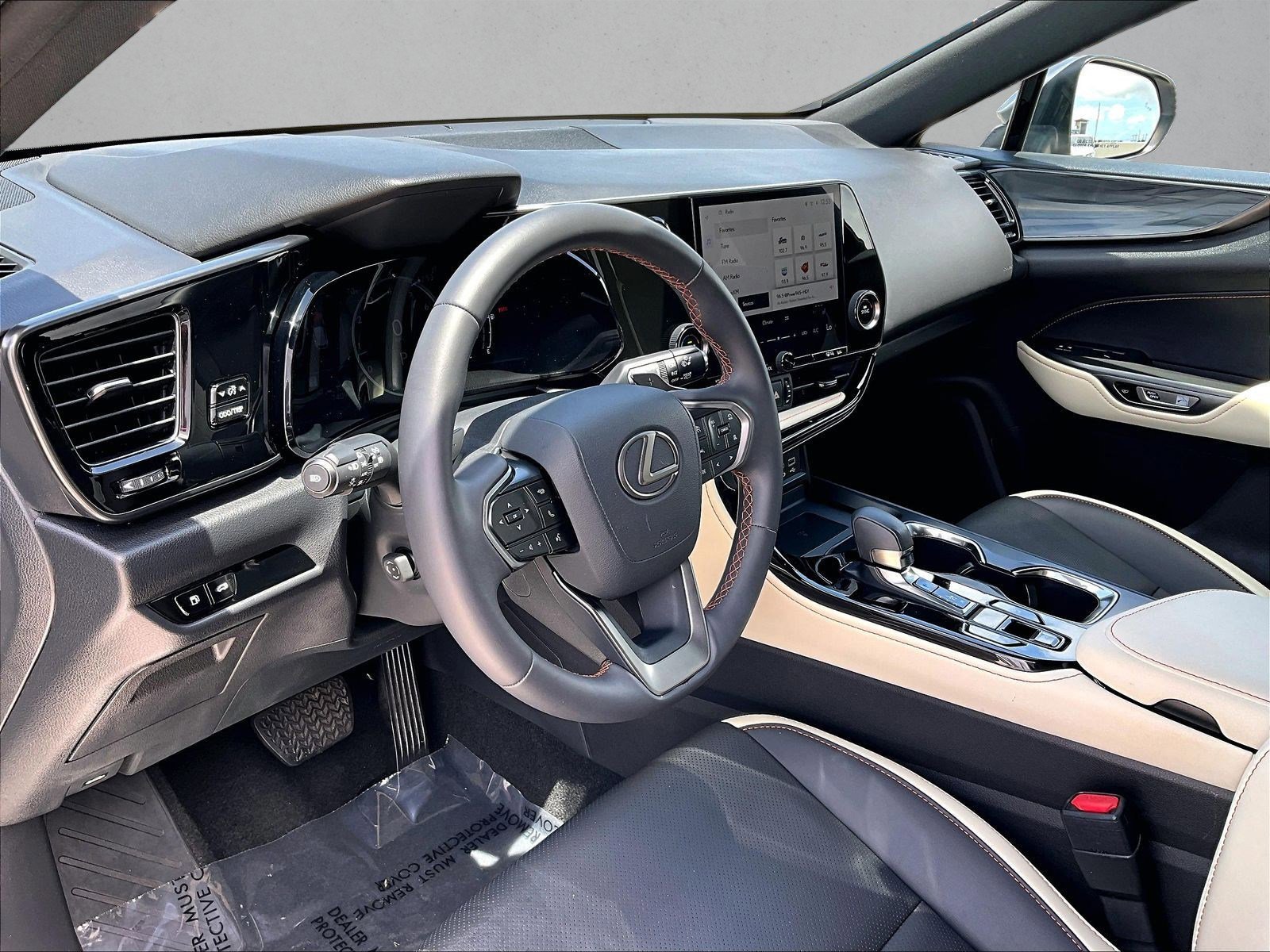 Used 2023 Lexus NX 250 FWD image 14