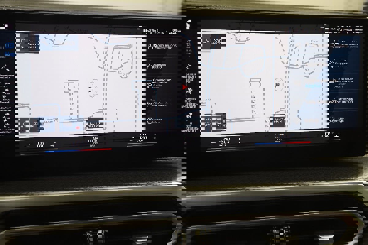 Used 2023 BMW M2 w/ Lighting Package image 9