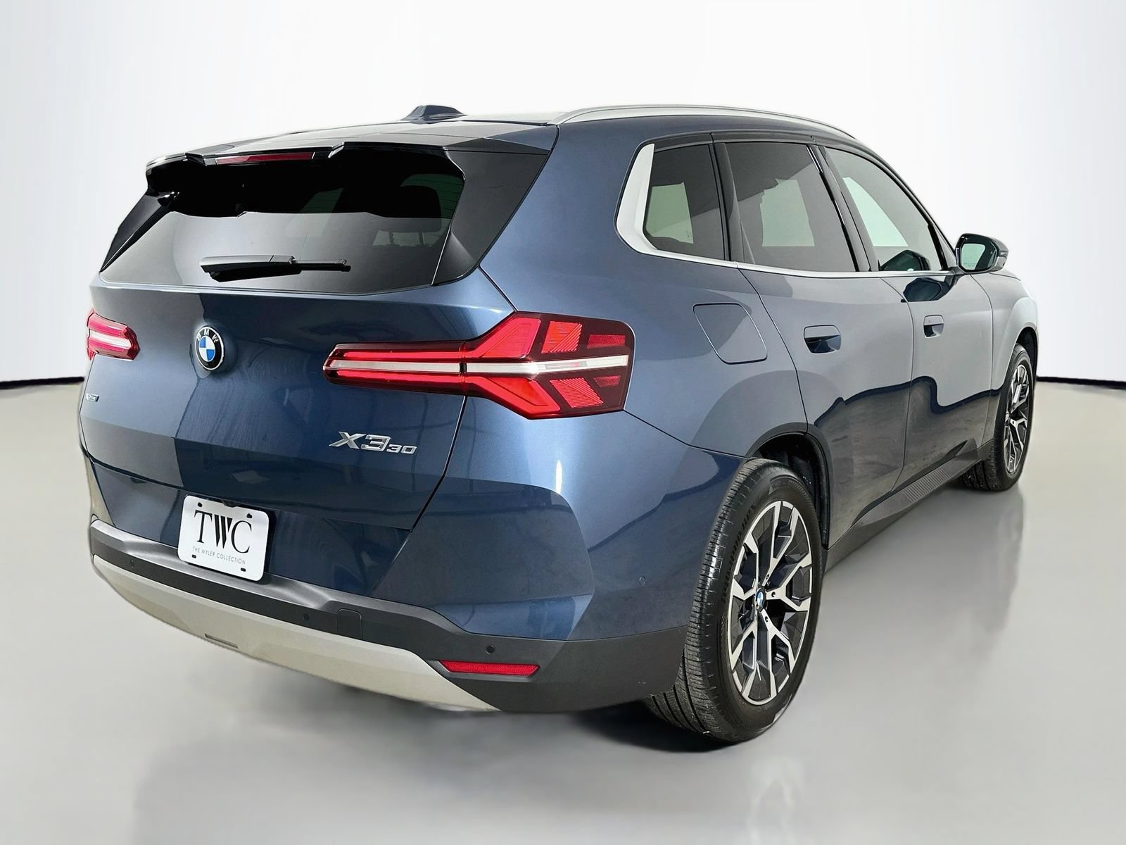 New 2026 BMW X3 xDrive30i AWD/4WD image 5