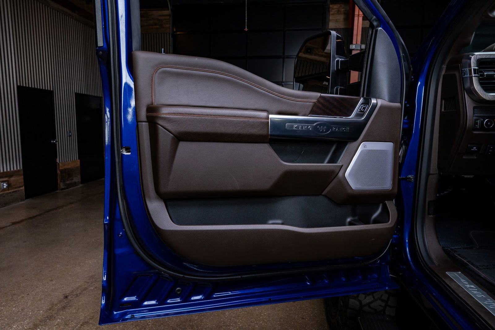 Used 2026 Ford F350 King Ranch w/ FX4 Off-Road Package image 36