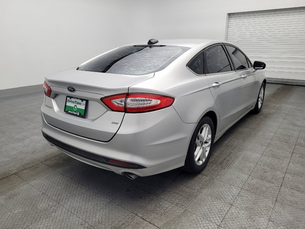 Used 2016 Ford Fusion SE FWD image 9