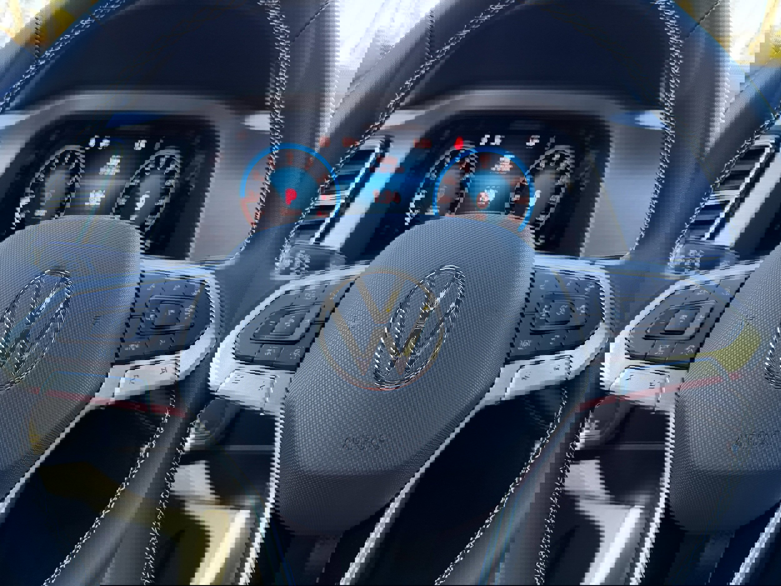 New 2026 Volkswagen Atlas Cross Sport SE image 27