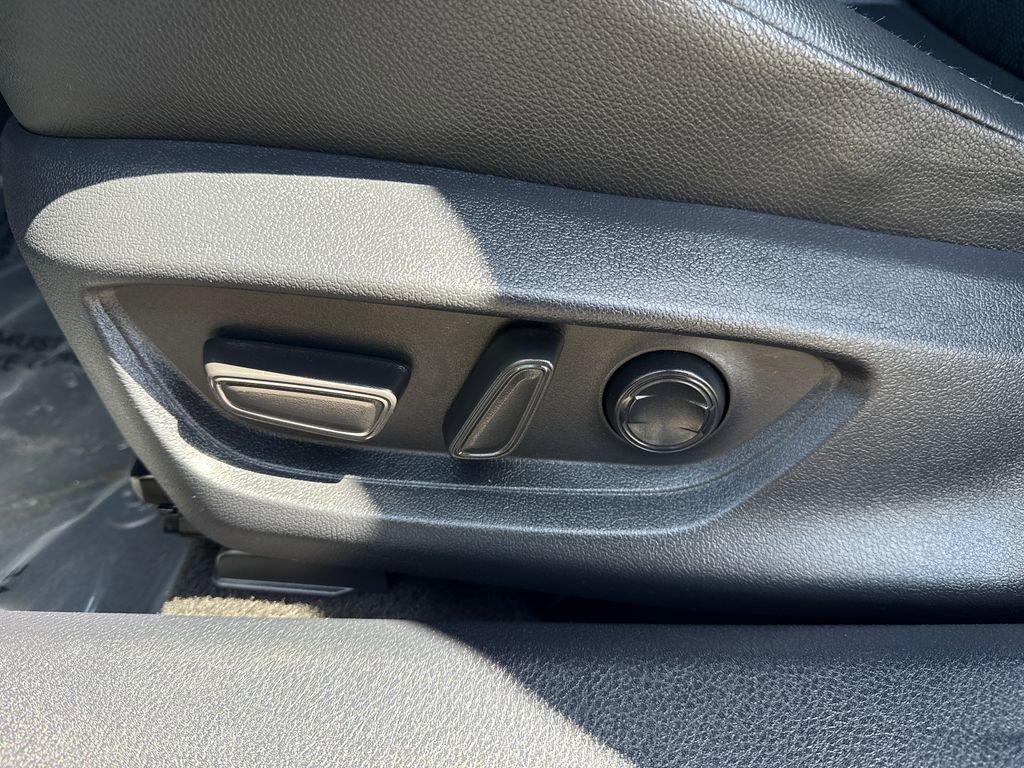 Used 2025 Toyota Camry XSE FWD image 22