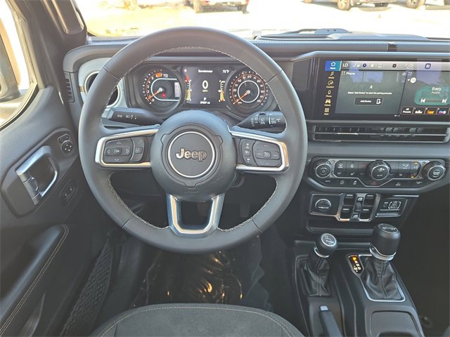 Certified 2025 Jeep Wrangler Sahara image 10