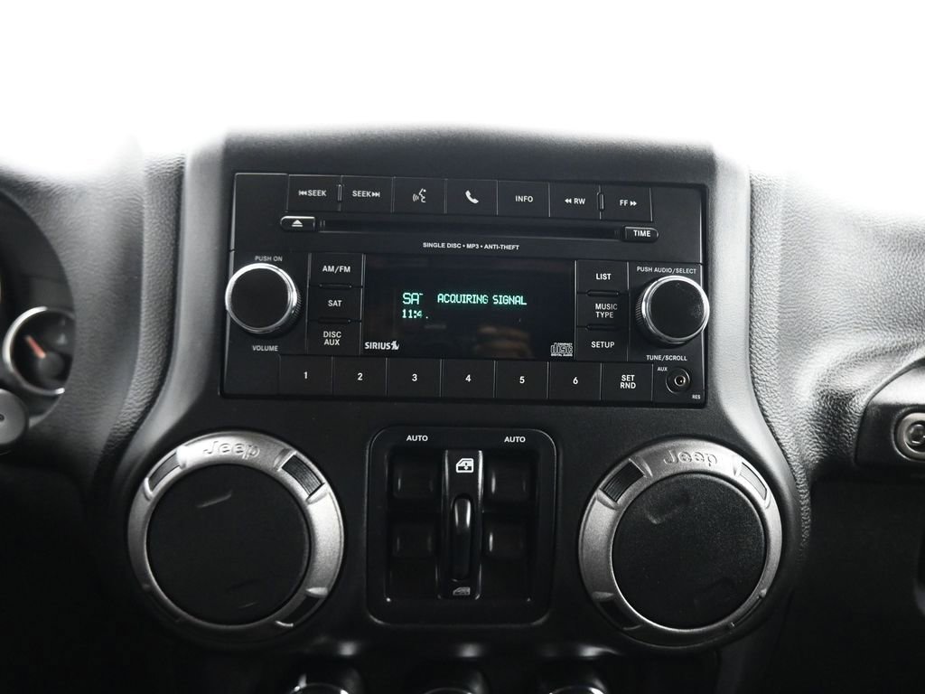 Used 2017 Jeep Wrangler Unlimited Willys image 16