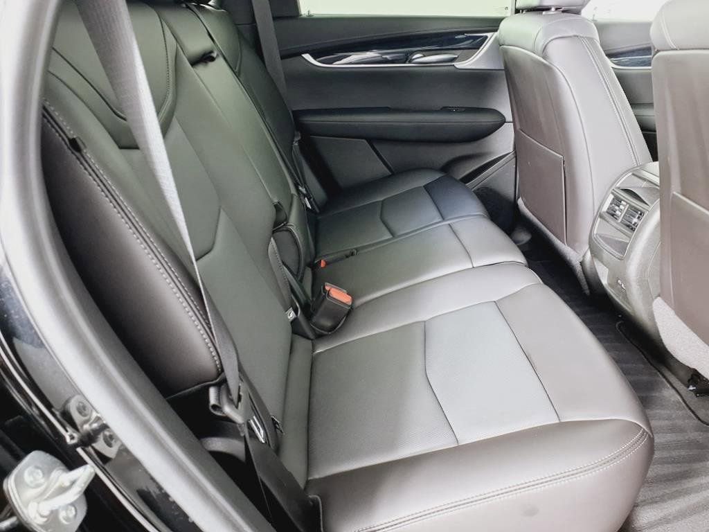 Certified 2025 Cadillac XT5 Premium Luxury image 19