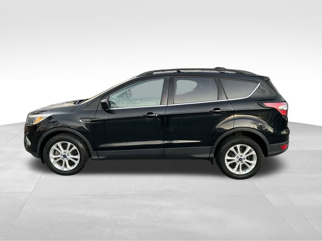 Used 2018 Ford Escape SE w/ SE Sync 3 Package image 2