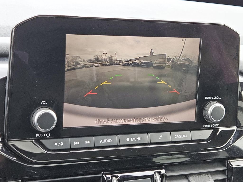 Used 2022 Nissan Pathfinder SV w/ SV Premium Package FWD image 16
