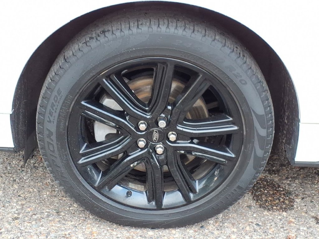 Used 2024 Ford Edge ST-Line AWD/4WD image 9