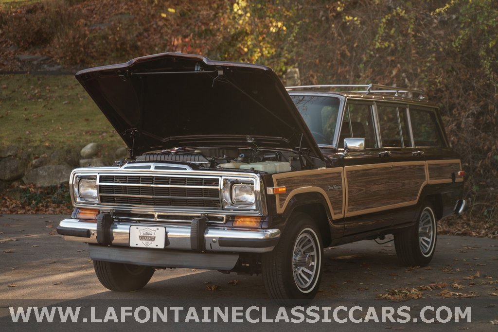 Used 1991 Jeep Grand Wagoneer Base image 49
