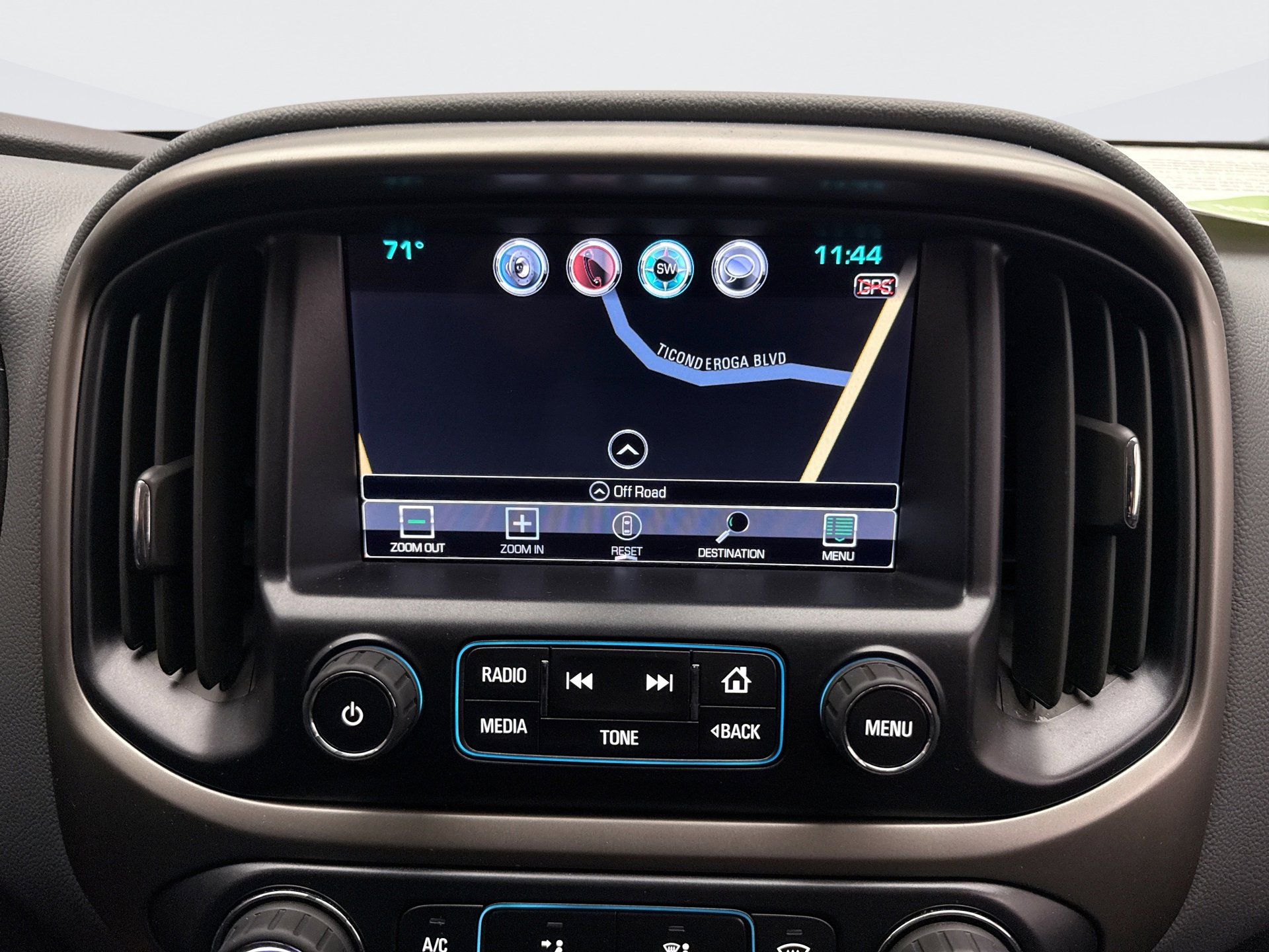 Used 2016 Chevrolet Colorado Z71 image 15