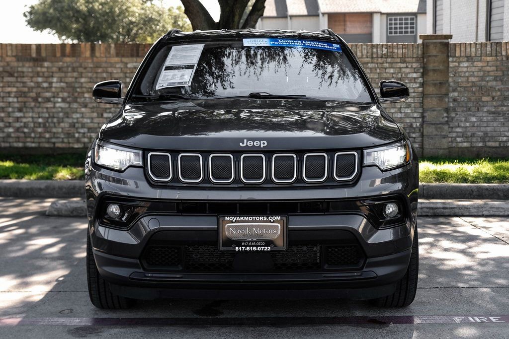 Used 2022 Jeep Compass Limited image 10