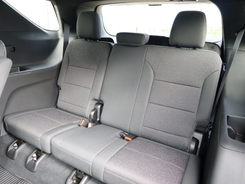 New 2027 Chevrolet Traverse LT w/ Driver Confidence Package FWD image 27