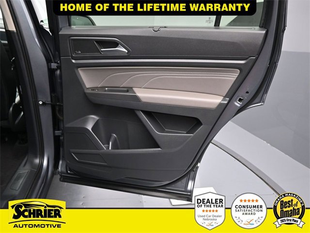 Used 2022 Volkswagen Atlas SEL Premium image 40