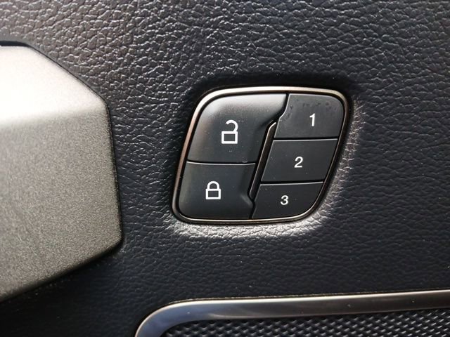 Used 2020 Ford F150 Raptor w/ Equipment Group 802A Luxury image 52