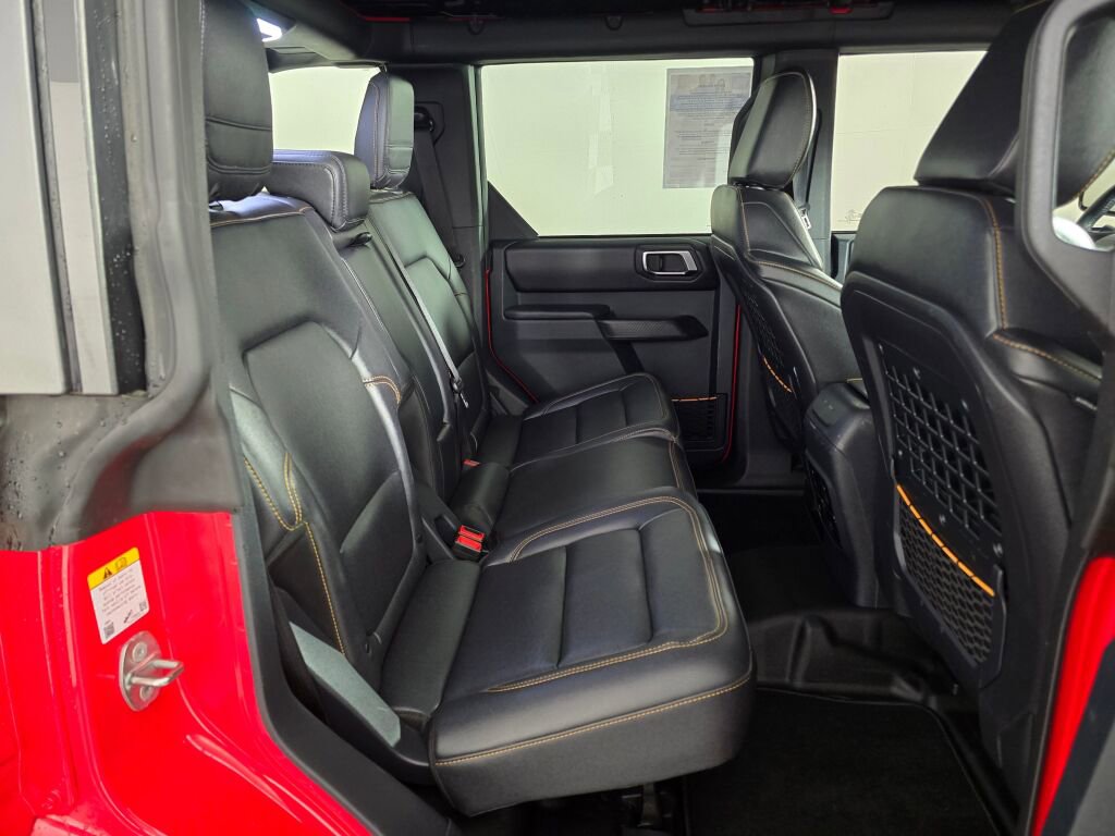 Used 2024 Ford Bronco Badlands w/ Sasquatch Package image 40