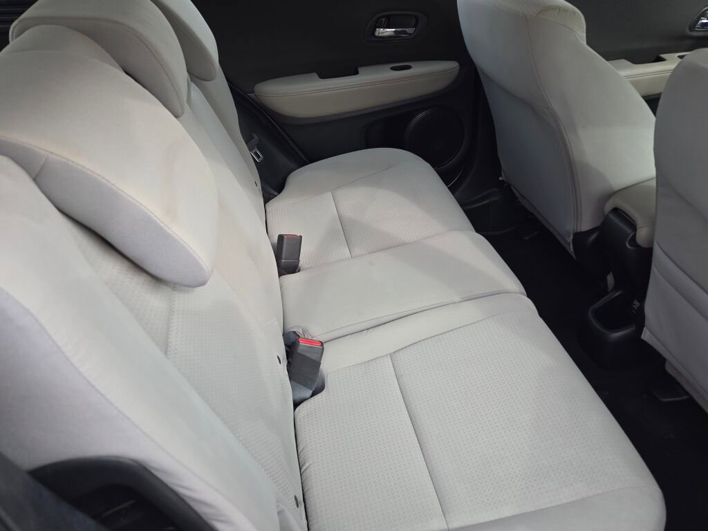 Used 2021 Honda HR-V LX image 10