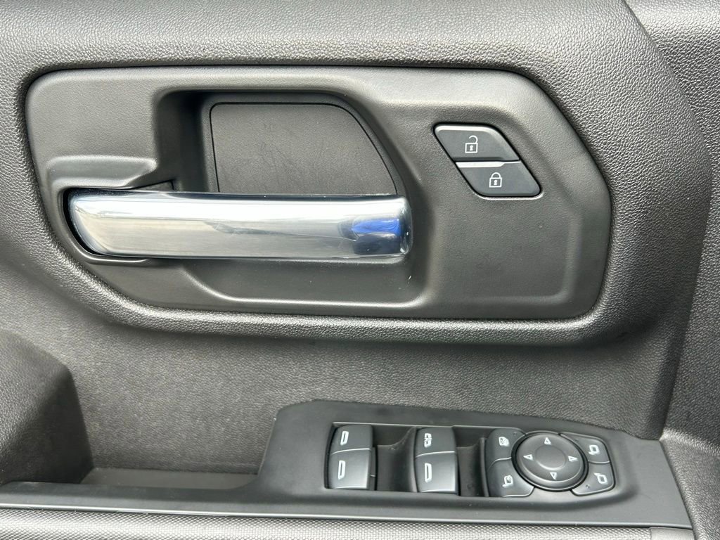 Used 2024 Chevrolet Silverado 2500 Custom w/ Custom Value Package image 29