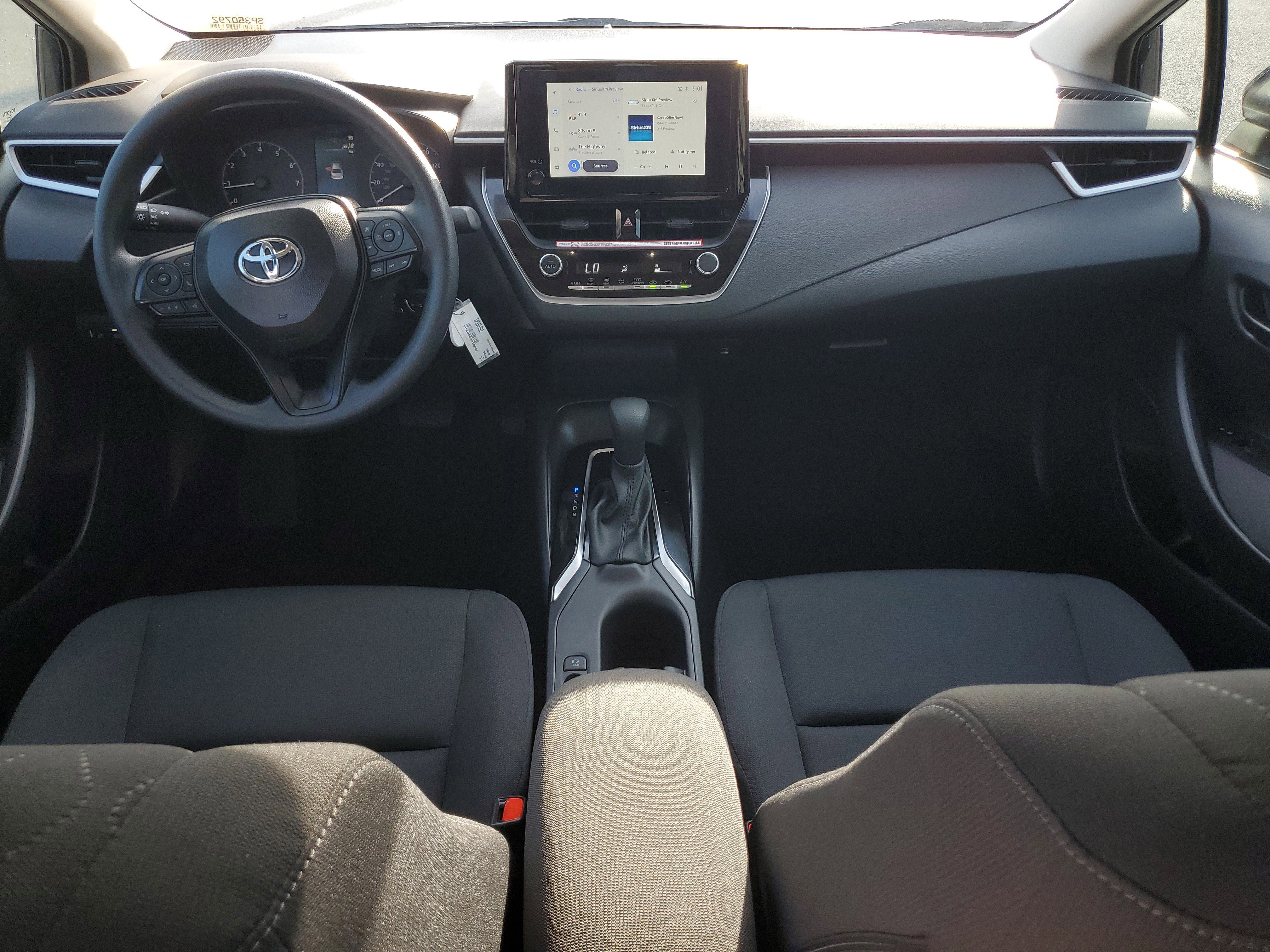 Used 2025 Toyota Corolla LE image 14