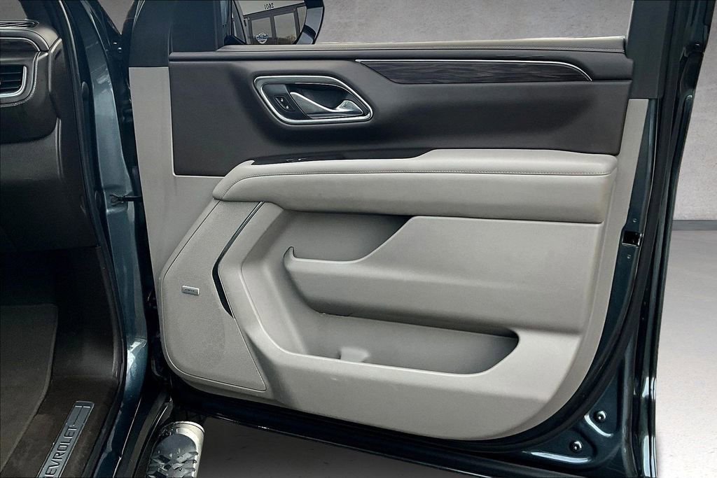 Used 2021 Chevrolet Suburban Z71 image 34