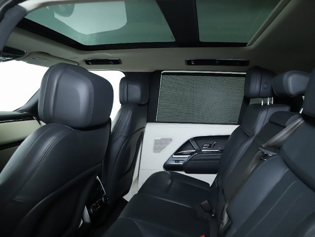 Certified 2022 Land Rover Range Rover Long Wheelbase SE image 19