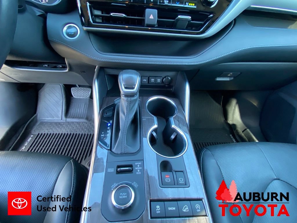 Certified 2020 Toyota Highlander Platinum AWD/4WD image 50