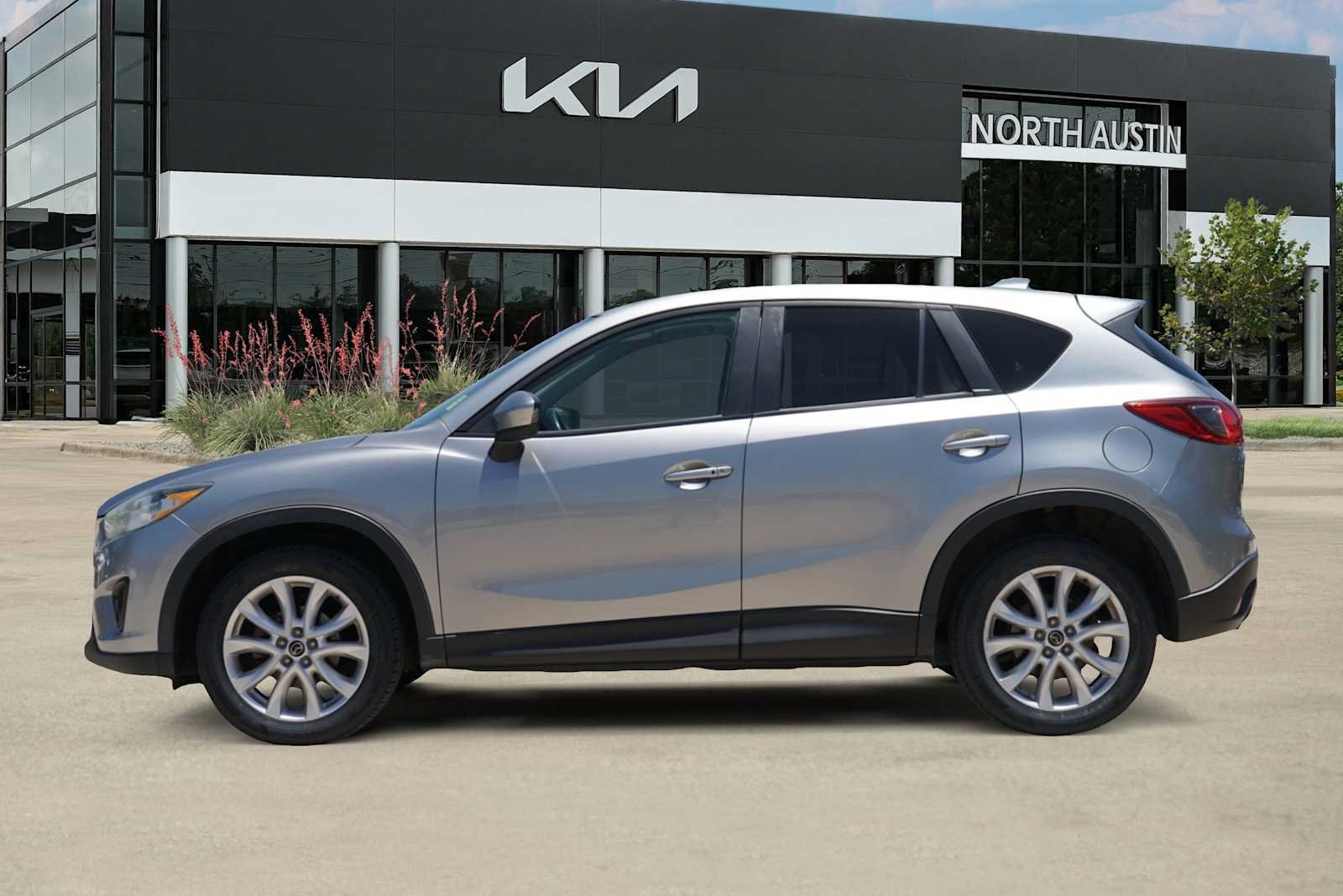 Used 2013 MAZDA CX-5 Grand Touring w/ GT Tech Pkg AWD/4WD image 3