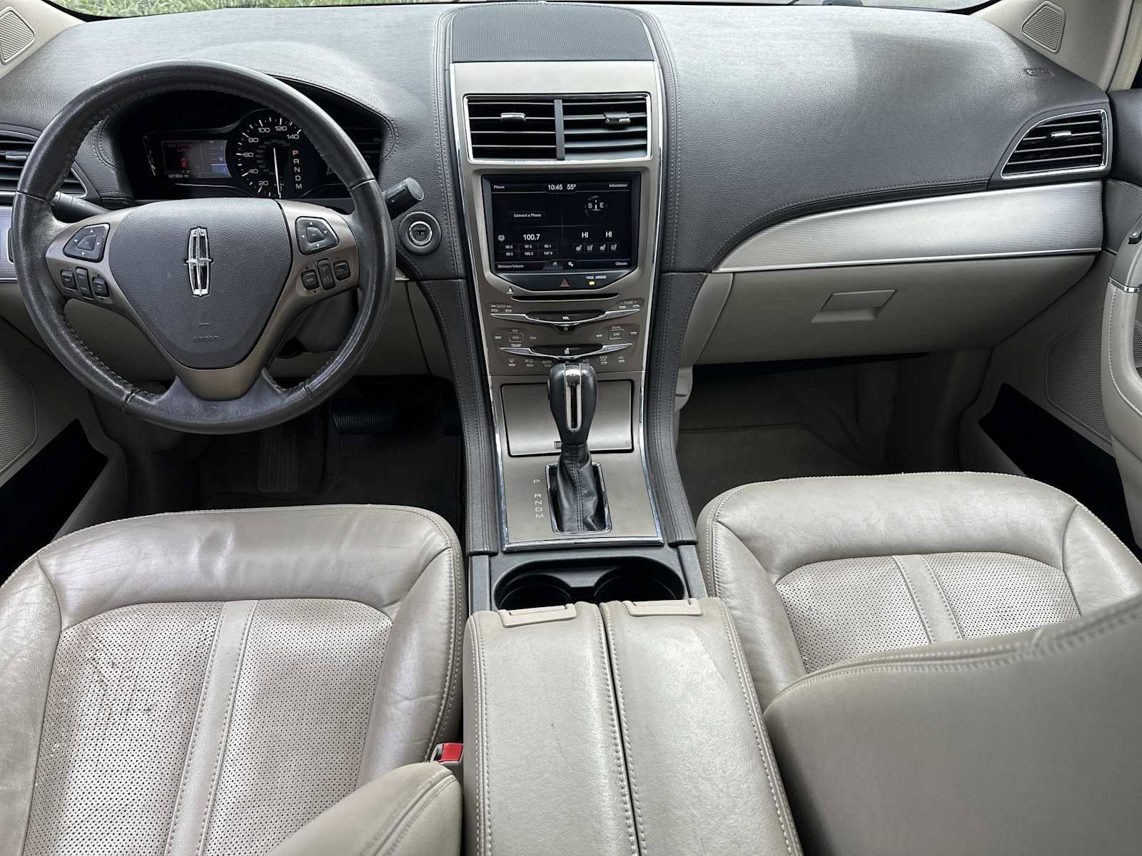 Used 2012 Lincoln MKX FWD w/ Class II Trailer Tow Pkg image 8