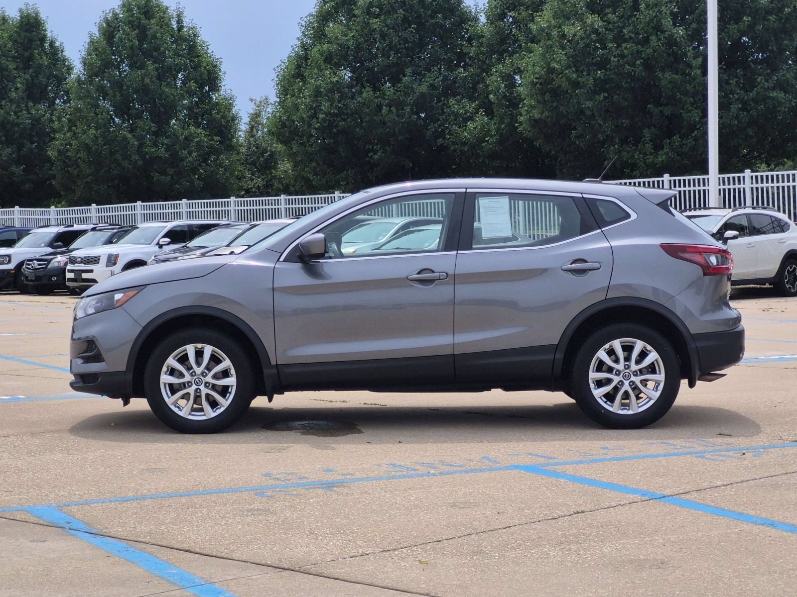 Used 2021 Nissan Rogue Sport S AWD/4WD image 9
