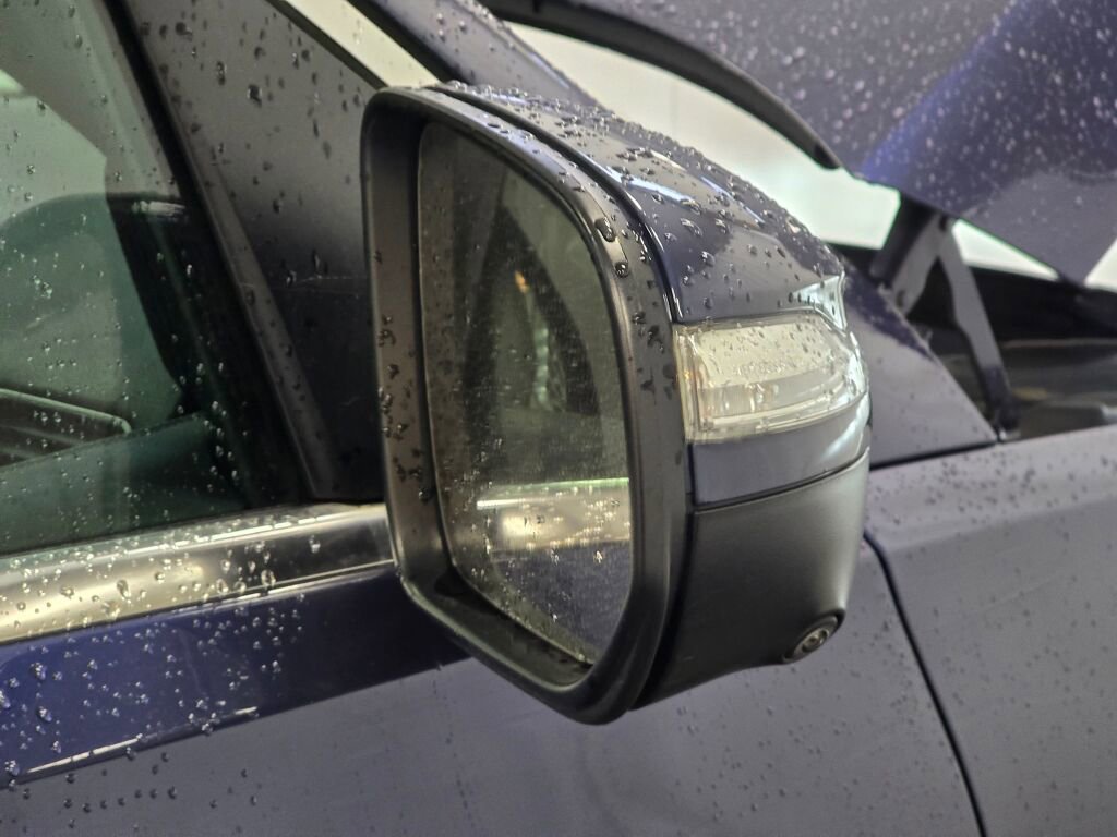 Used 2024 Mercedes-Benz GLE 350 GLE 350 w/ 3rd Row Seat Package image 30