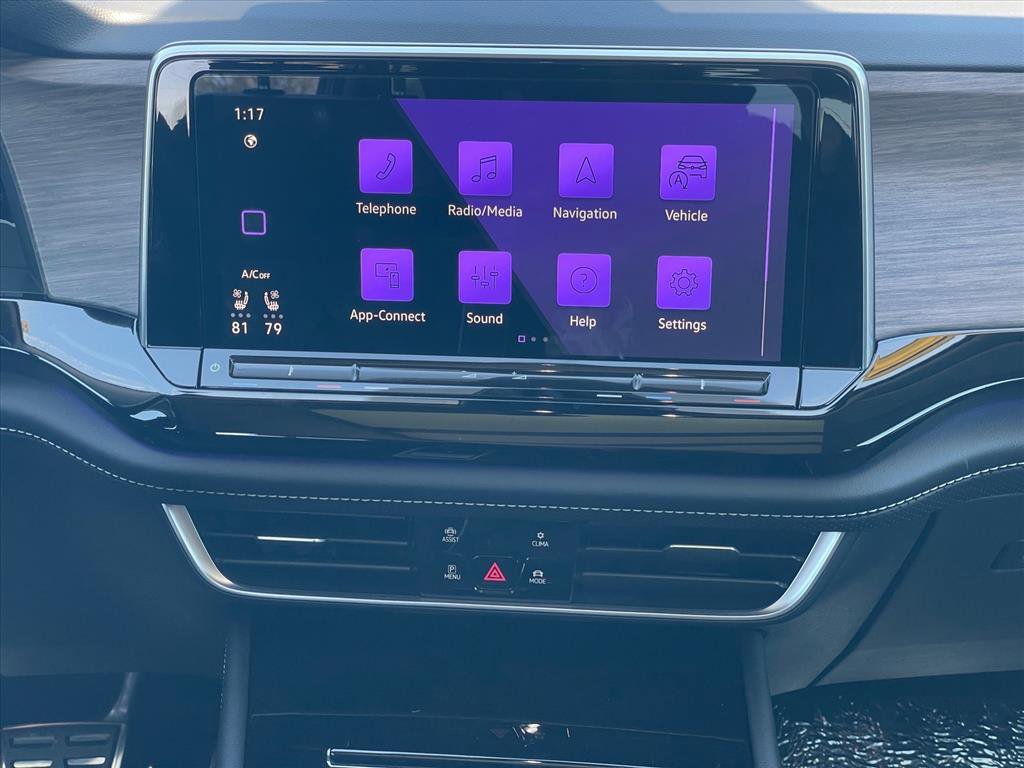 Used 2024 Volkswagen Atlas SEL Premium R-Line image 15