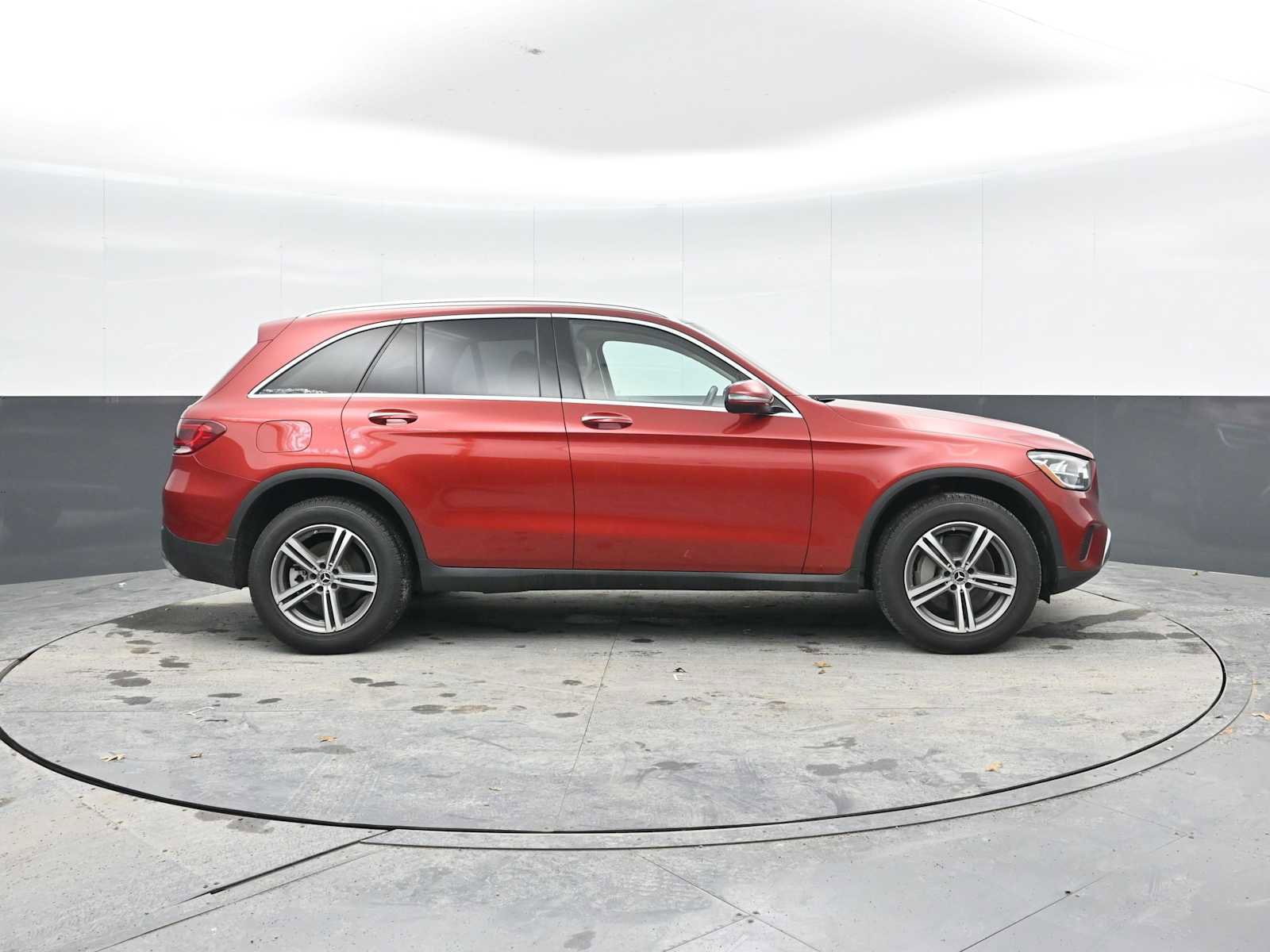 Used 2020 Mercedes-Benz GLC 300 4MATIC image 9