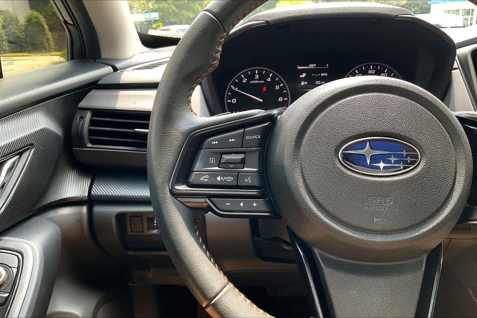 Used 2025 Subaru Crosstrek 2.5i Limited AWD/4WD image 47