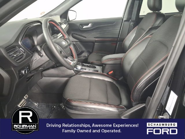 Used 2023 Ford Escape ST-Line w/ Tech Pack #1 AWD/4WD image 4