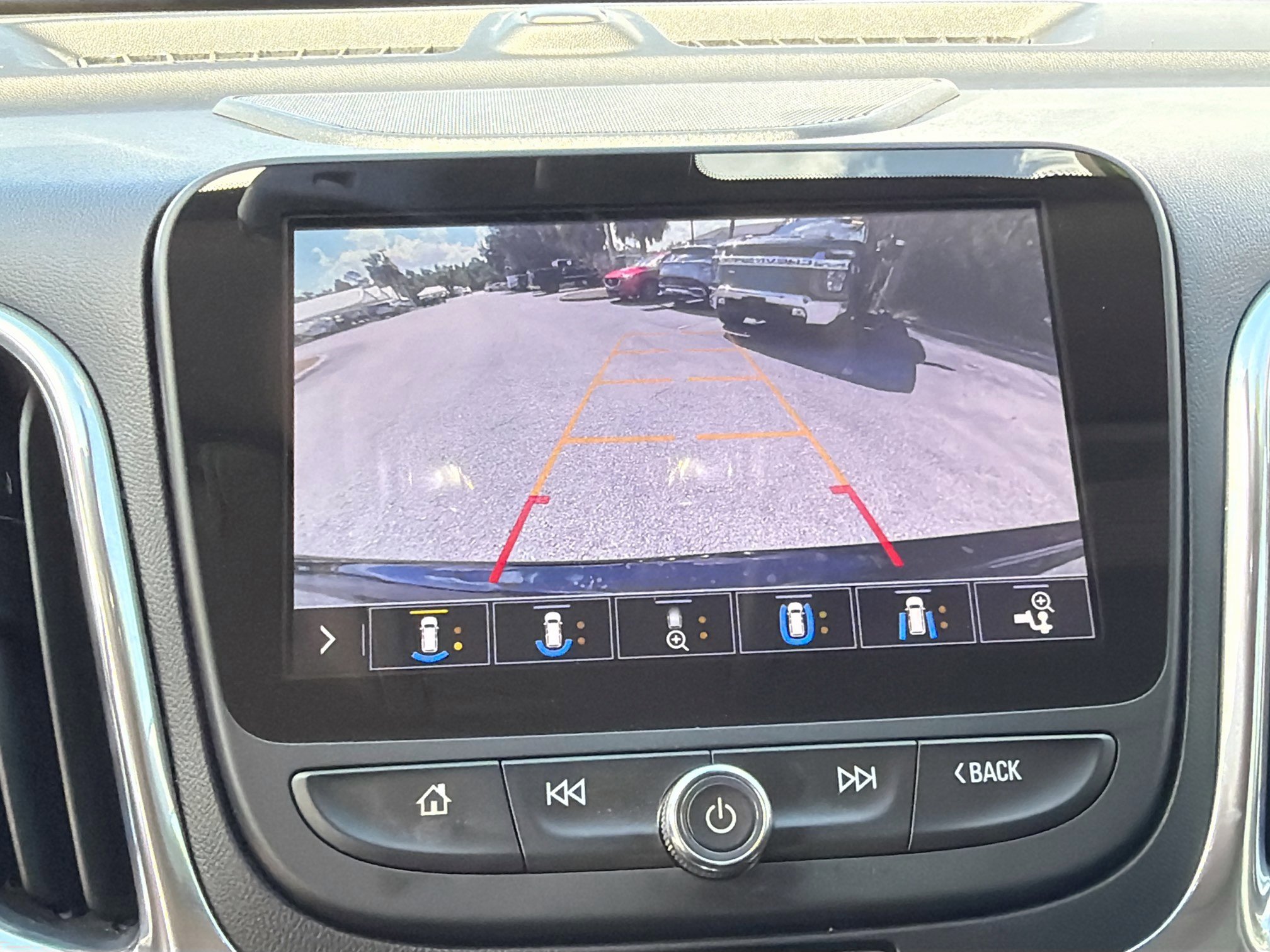 Used 2020 Chevrolet Equinox Premier image 26