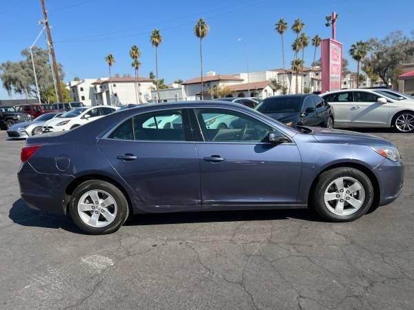 Used 2014 Chevrolet Malibu LT FWD image 2