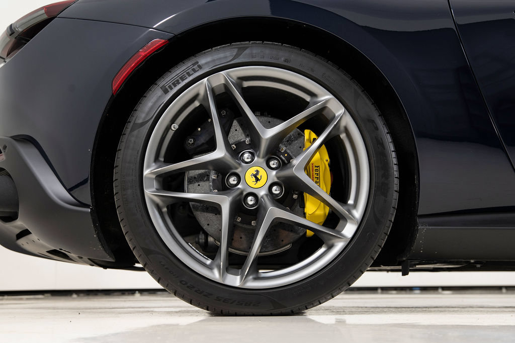Certified 2024 Ferrari Roma Spider RWD image 22