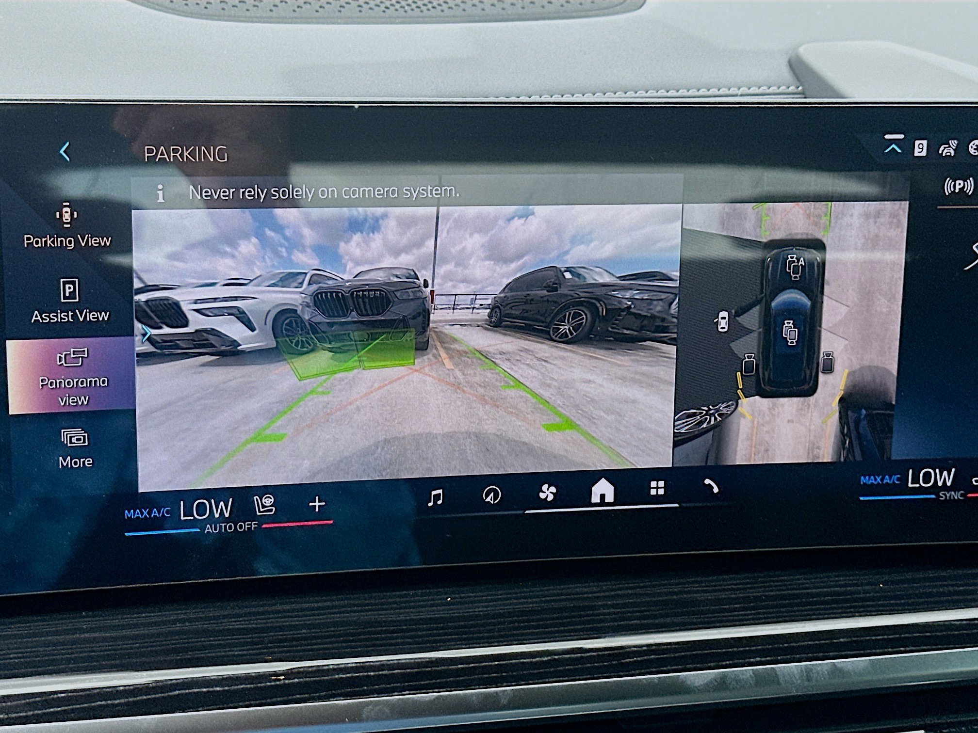 New 2026 BMW X5 sDrive40i w/ M Sport Package image 12