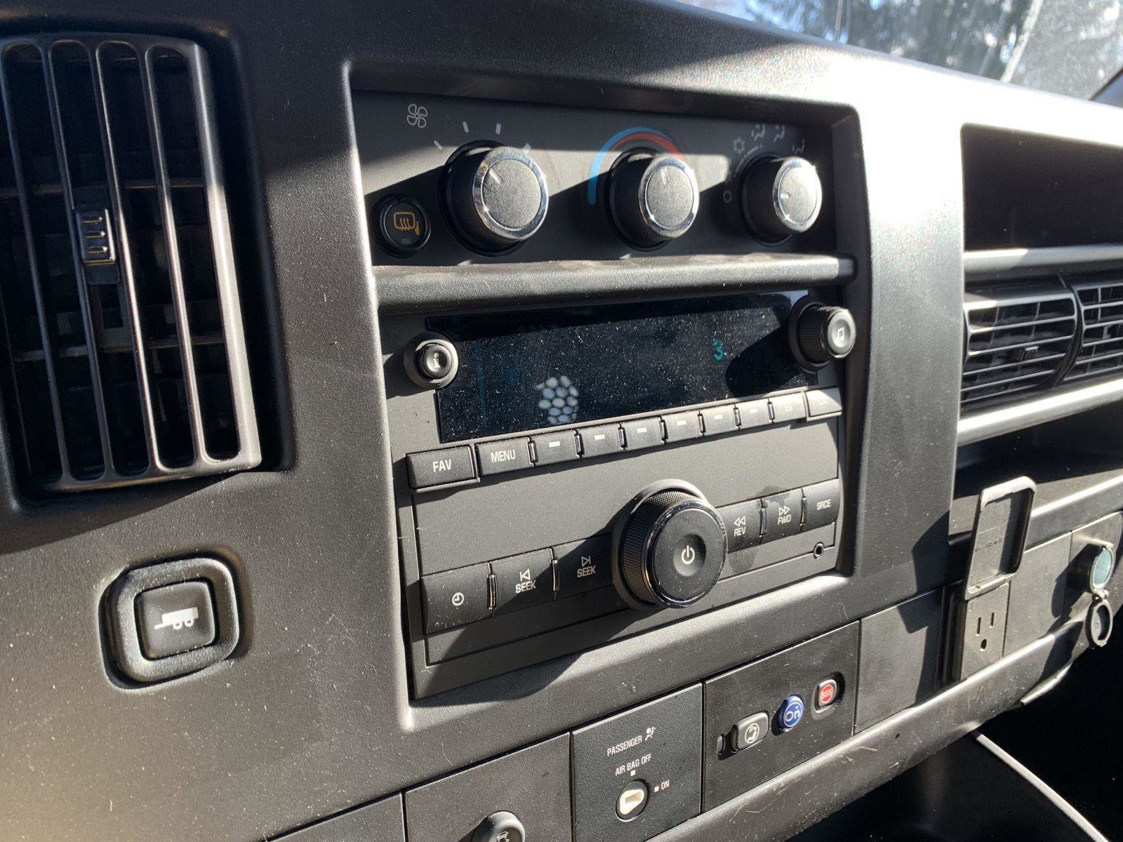 Used 2024 GMC Savana 2500 w/ Driver Convenience Package image 22