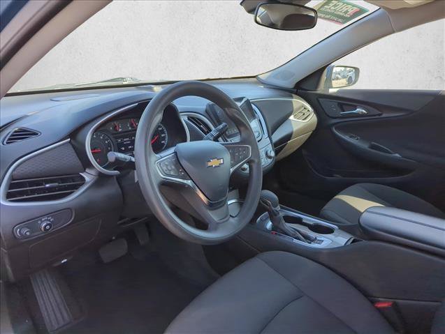 Used 2025 Chevrolet Malibu LT FWD image 10