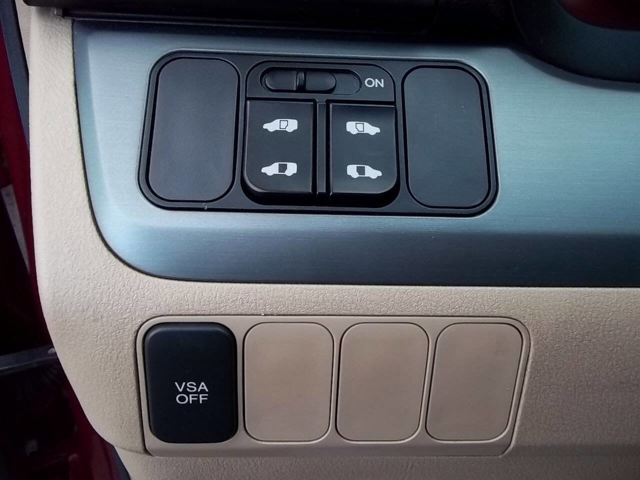 Used 2005 Honda Odyssey EX image 17